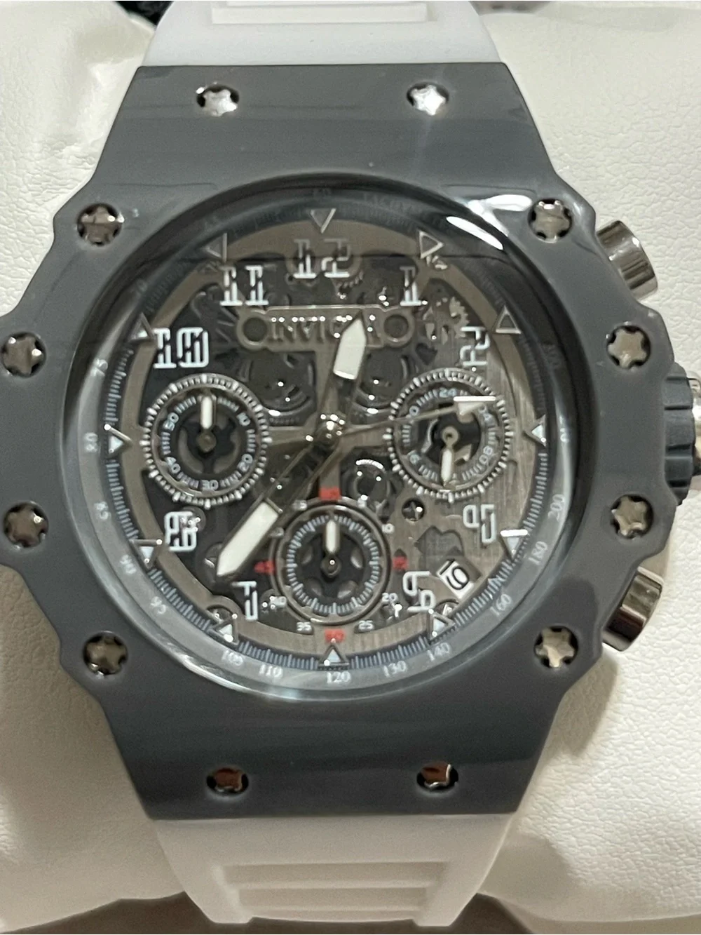 Invicta Racing Apexium Unisex Watch - 41mm, Grey & White (69618) new